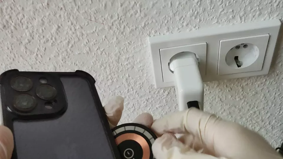 MagTech™ Magnetic Wireless Charger for iPhone and AirPods